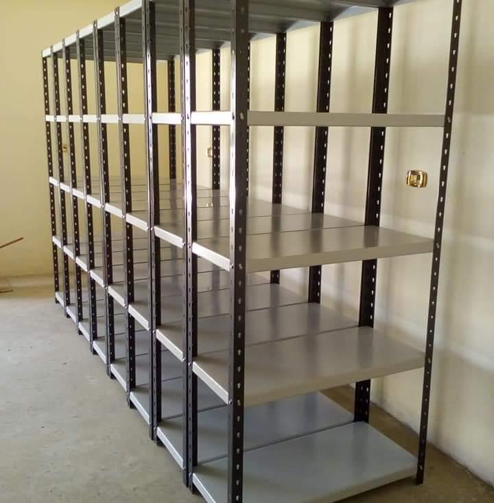  Lockers and Racks